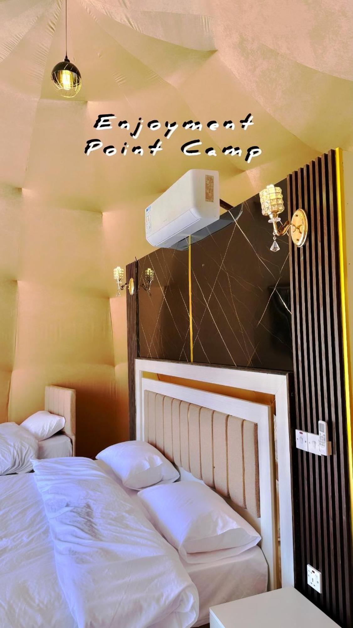 Luxury Enjoyment Point Bubbles Camp Bed & Breakfast Wadi Rum Eksteriør bilde