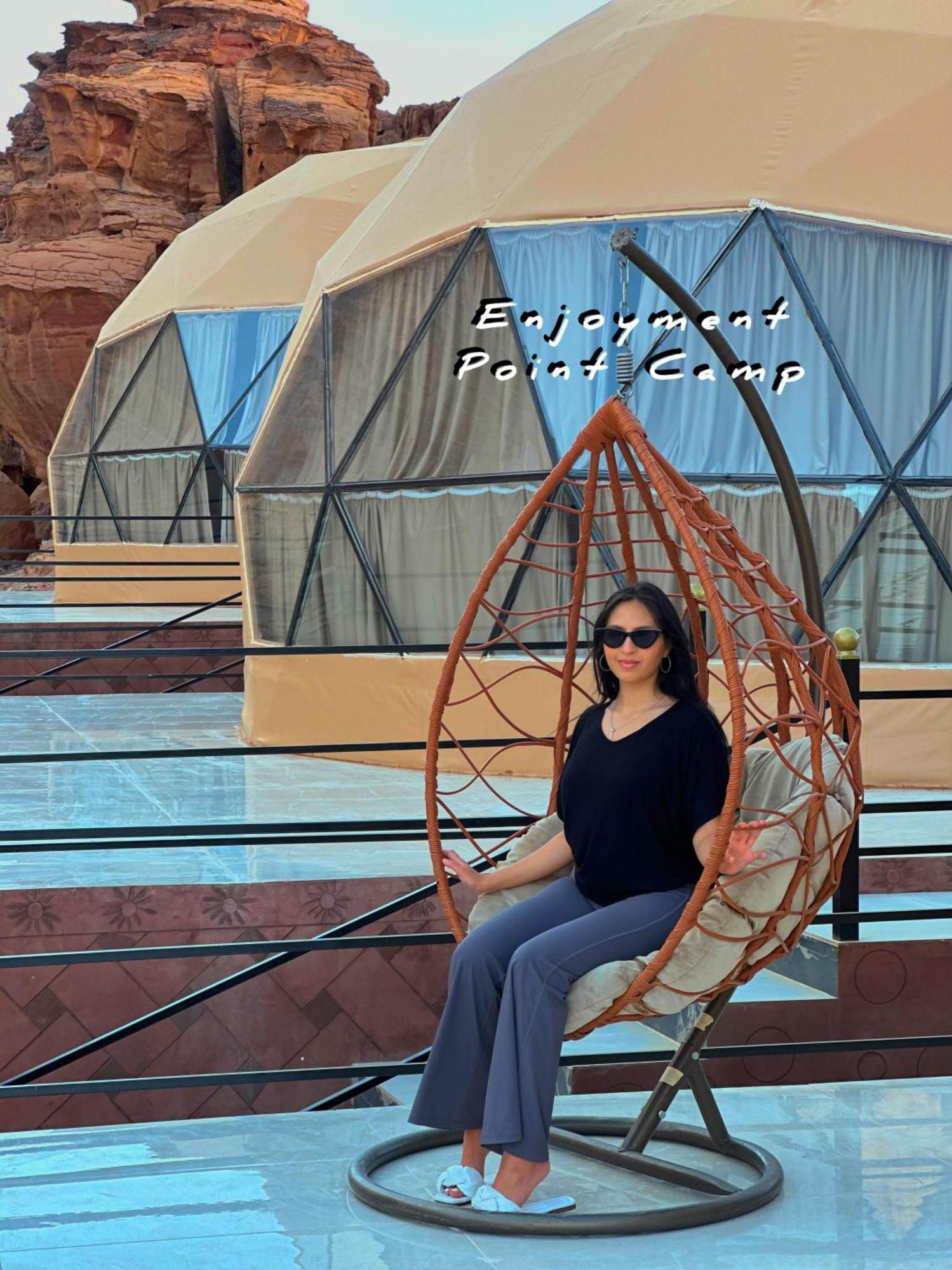 Luxury Enjoyment Point Bubbles Camp Bed & Breakfast Wadi Rum Eksteriør bilde