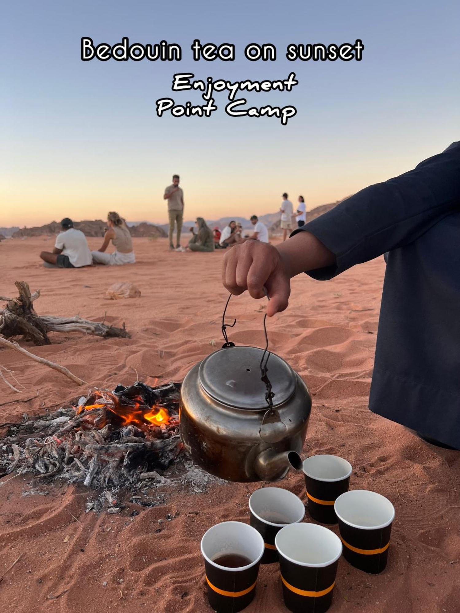 Luxury Enjoyment Point Bubbles Camp Bed & Breakfast Wadi Rum Eksteriør bilde